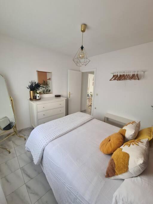 Nice Beachside 2-Bd Apt Near Barcelona Cunit Εξωτερικό φωτογραφία