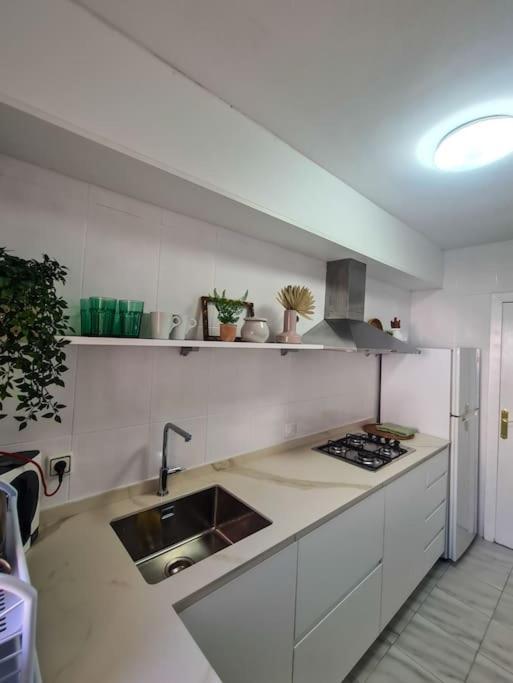 Nice Beachside 2-Bd Apt Near Barcelona Cunit Εξωτερικό φωτογραφία