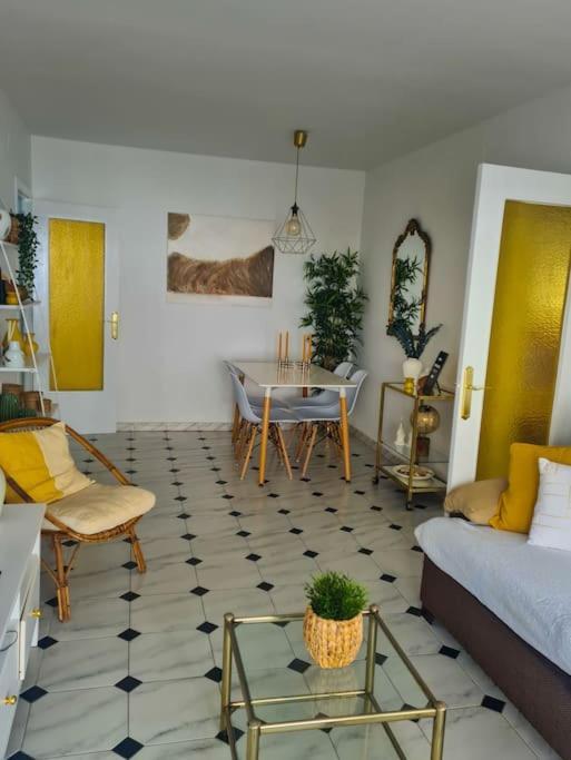 Nice Beachside 2-Bd Apt Near Barcelona Cunit Εξωτερικό φωτογραφία