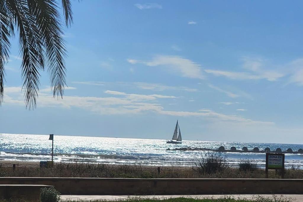 Nice Beachside 2-Bd Apt Near Barcelona Cunit Εξωτερικό φωτογραφία